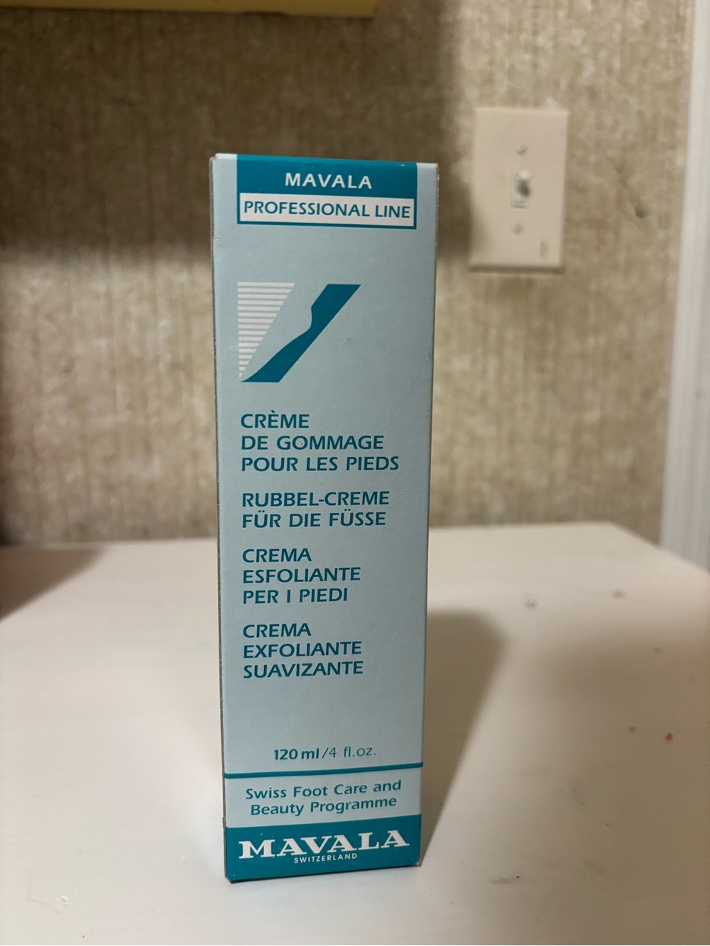 Professional Line Cream Exfoliant for Feet - Light Blue